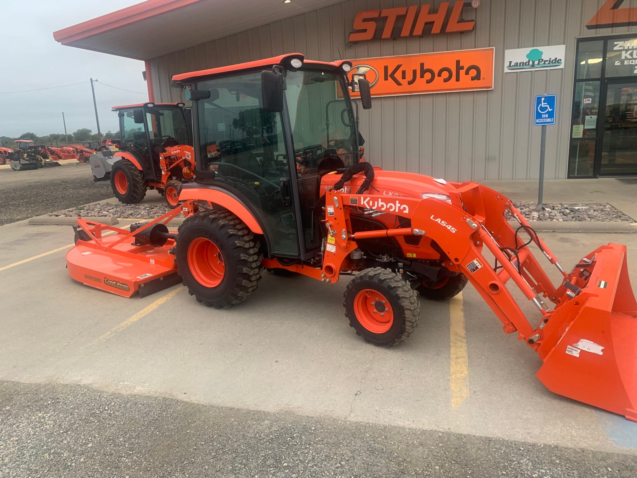 2024 Kubota LX3520HSDC Tractor/Loader/Mower Package #359923