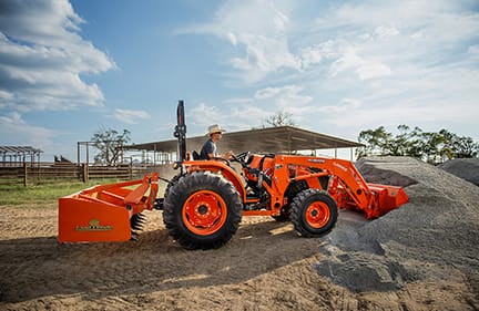 Kubota MX5200HST Tractor/Loader